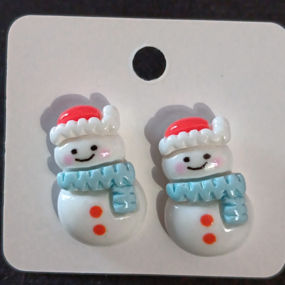 Cute Acrylic Snowman Earrings New!